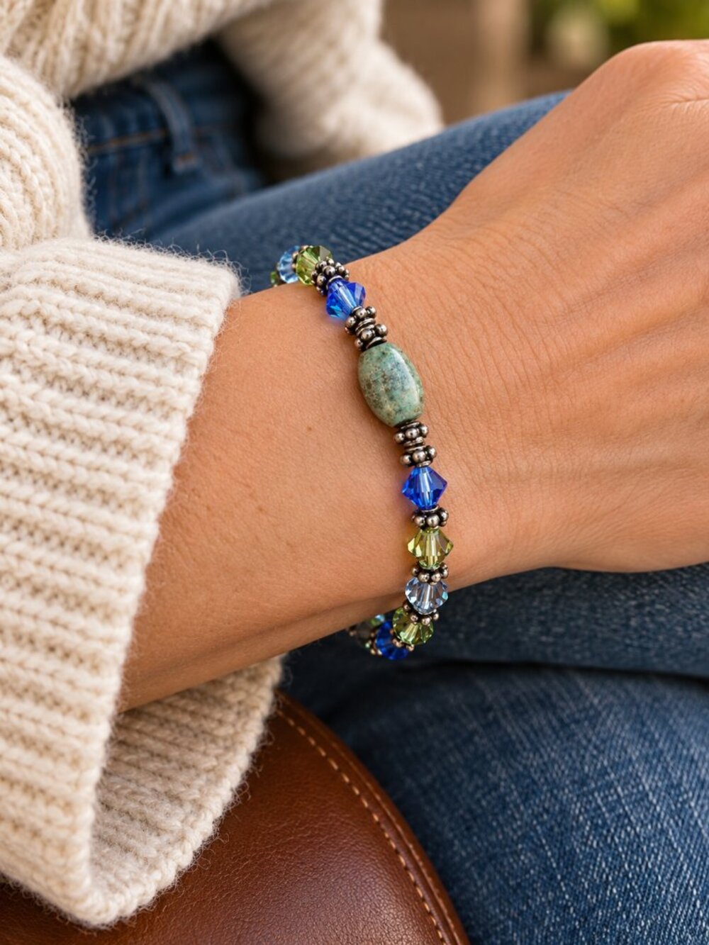 Blue Green Crystal Beaded Bracelet | Stone Focal Bead Toggle Clasp